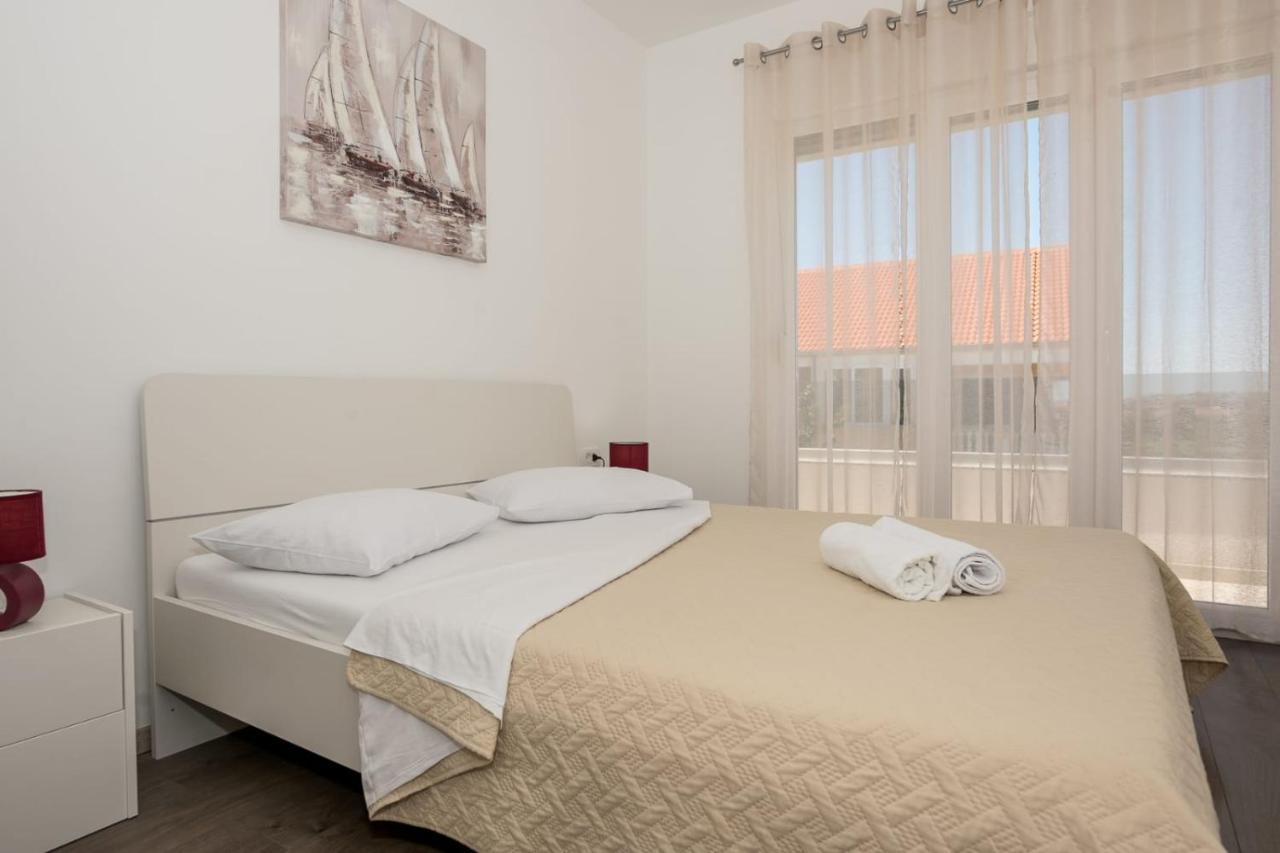 Apartment Luxury Golden Dreams