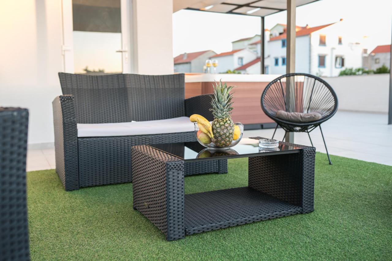 Apartment Luxury Golden Dreams